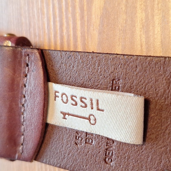 Fossil brown leather belt with gold metal embellishments, sz small, NWT - Picture 3 of 6